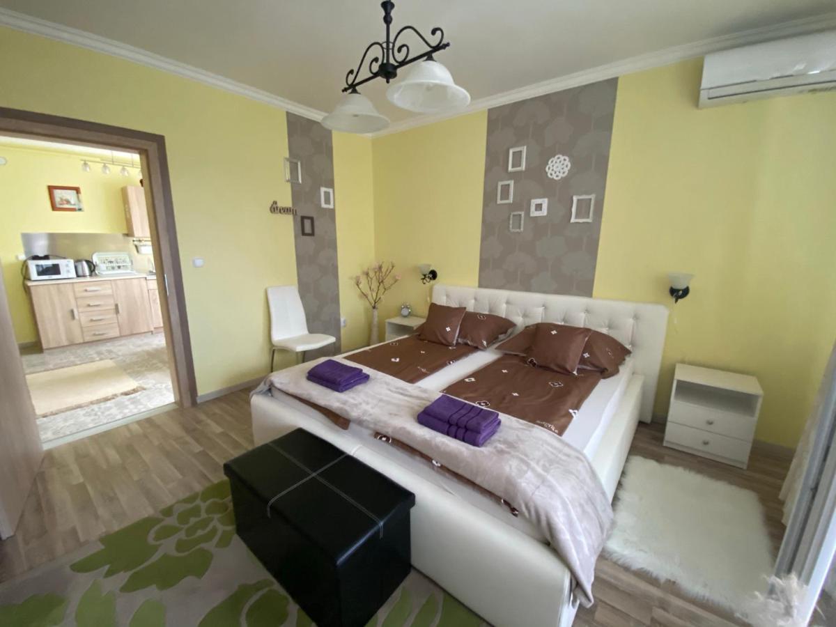 Eszter Apartman Eger Exterior foto
