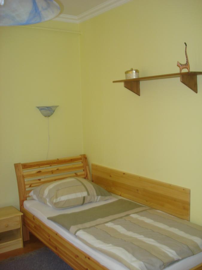 Eszter Apartman Eger Exterior foto